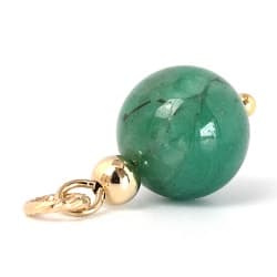 エメラルドペンダントの丸くて綺麗な緑色のエメラルド宝石